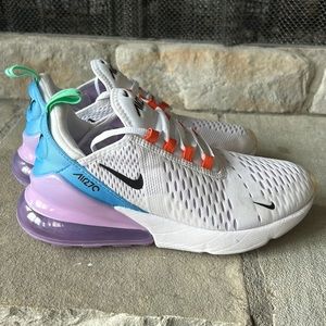Like New Nike Air Max 270 in White/Light Purple, Size 7